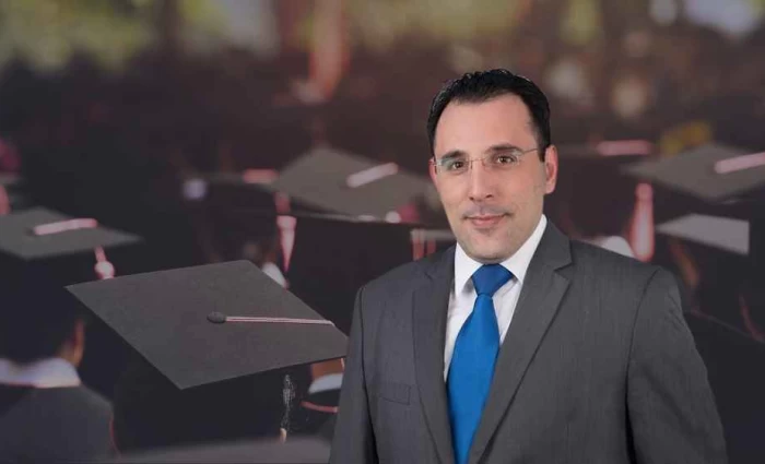 Πτυχία χωρίς αντίκρισμα, θέσεις χωρίς ανθρώπους